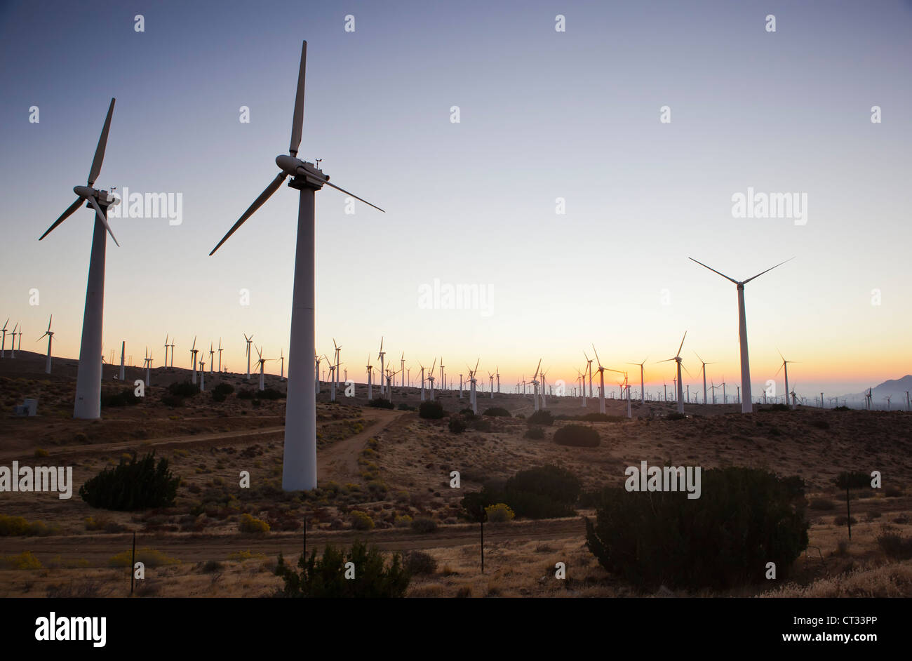 Le turbine eoliche appena al di fuori del Mojave, CALIFORNIA, STATI UNITI D'AMERICA Foto Stock