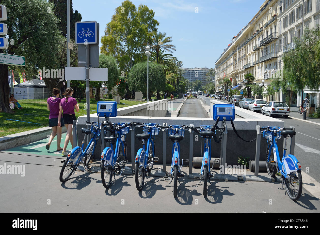 Vélo Bleu self-service di stazione di biciclette, Place Masséna, Nizza Côte d'Azur, Alpes-Maritimes, Provence-Alpes-Côte d'Azur, in Francia Foto Stock