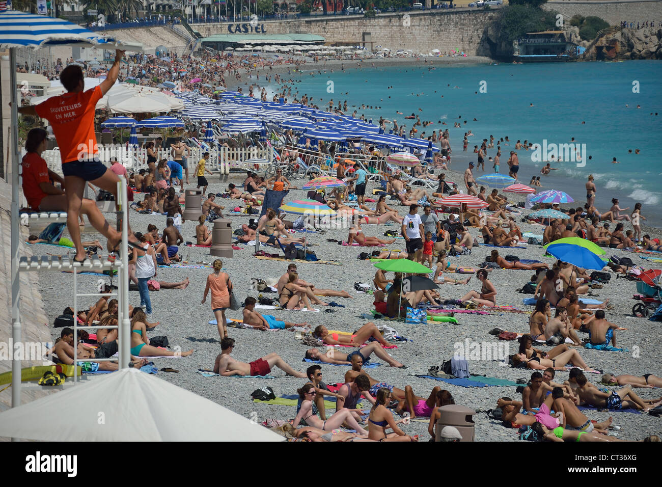 Plage Publique (spiaggia pubblica), Nizza Côte d'Azur, Alpes-Maritimes, Provence-Alpes-Côte d'Azur, in Francia Foto Stock