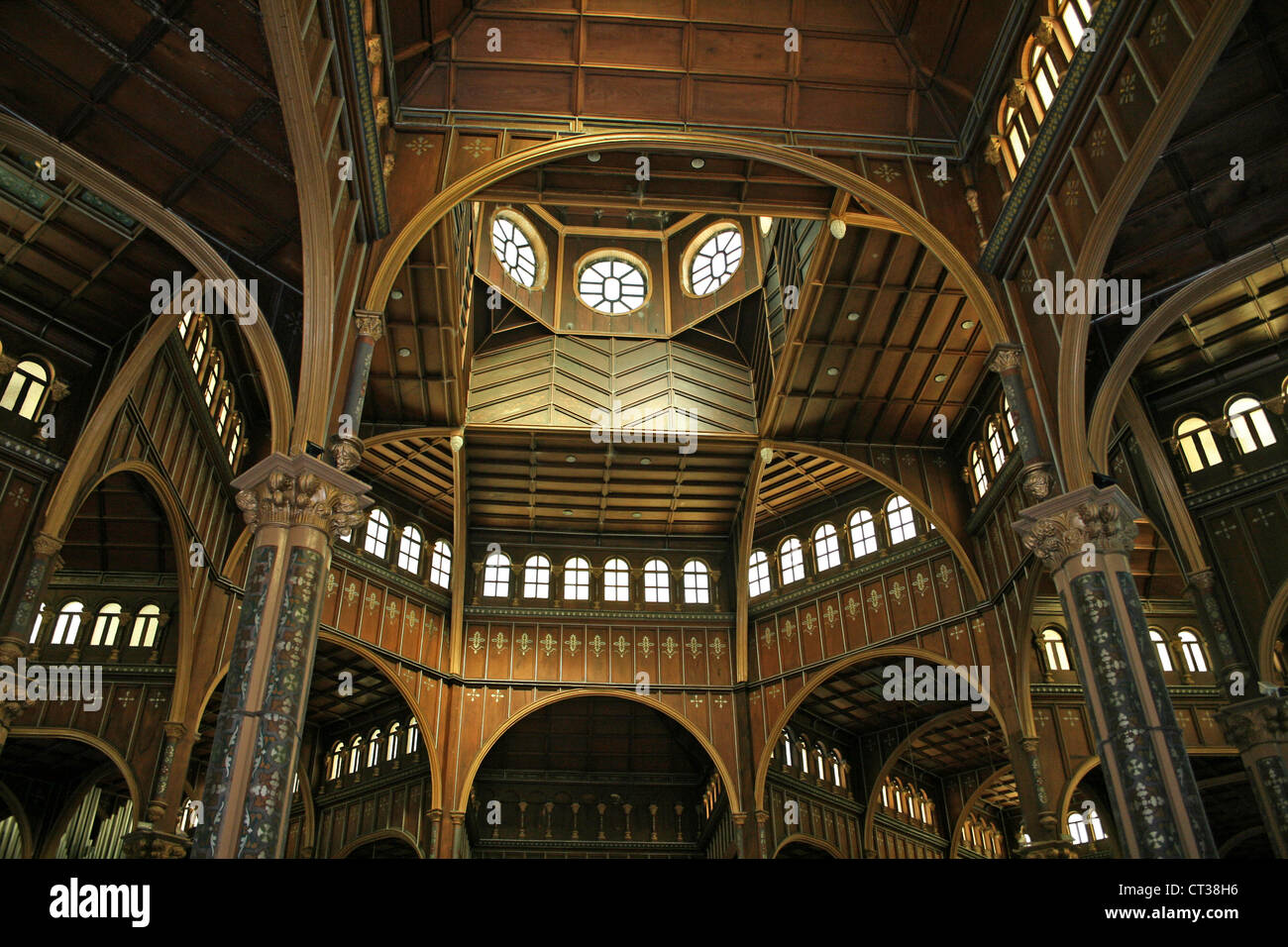 Stile bizantino interno alla Basilica de Nuestra Señora de los Ángeles, Cartago, Costa Rica Foto Stock