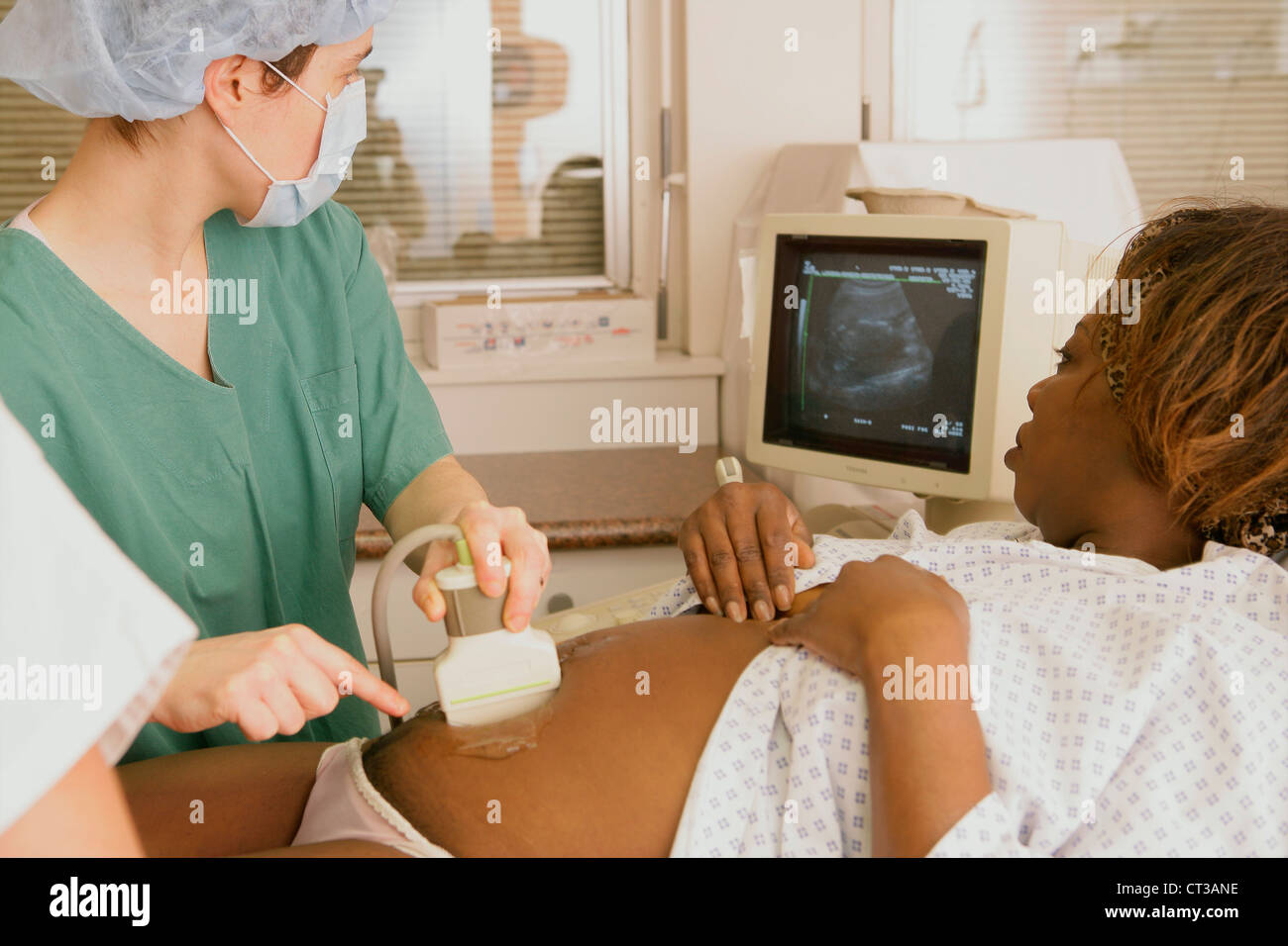 Donna incinta, ecografia Foto Stock