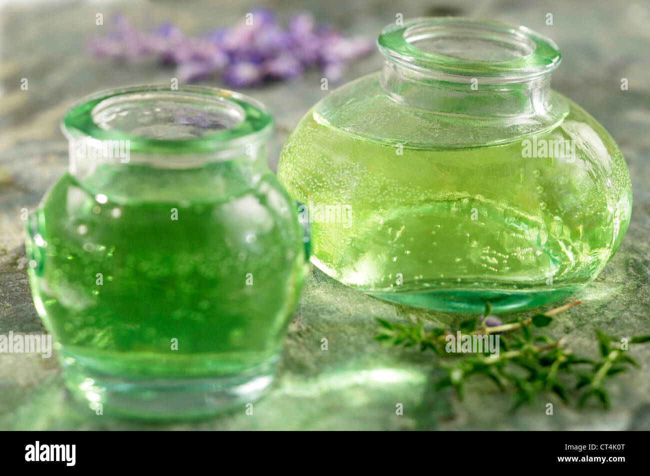 OLIO ESSENZIALE Foto Stock