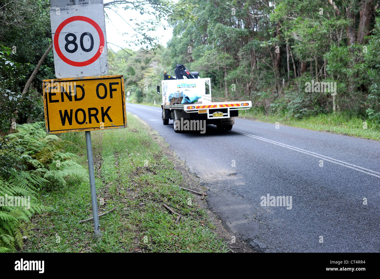 Fine del segno di lavoro su strada Foto Stock