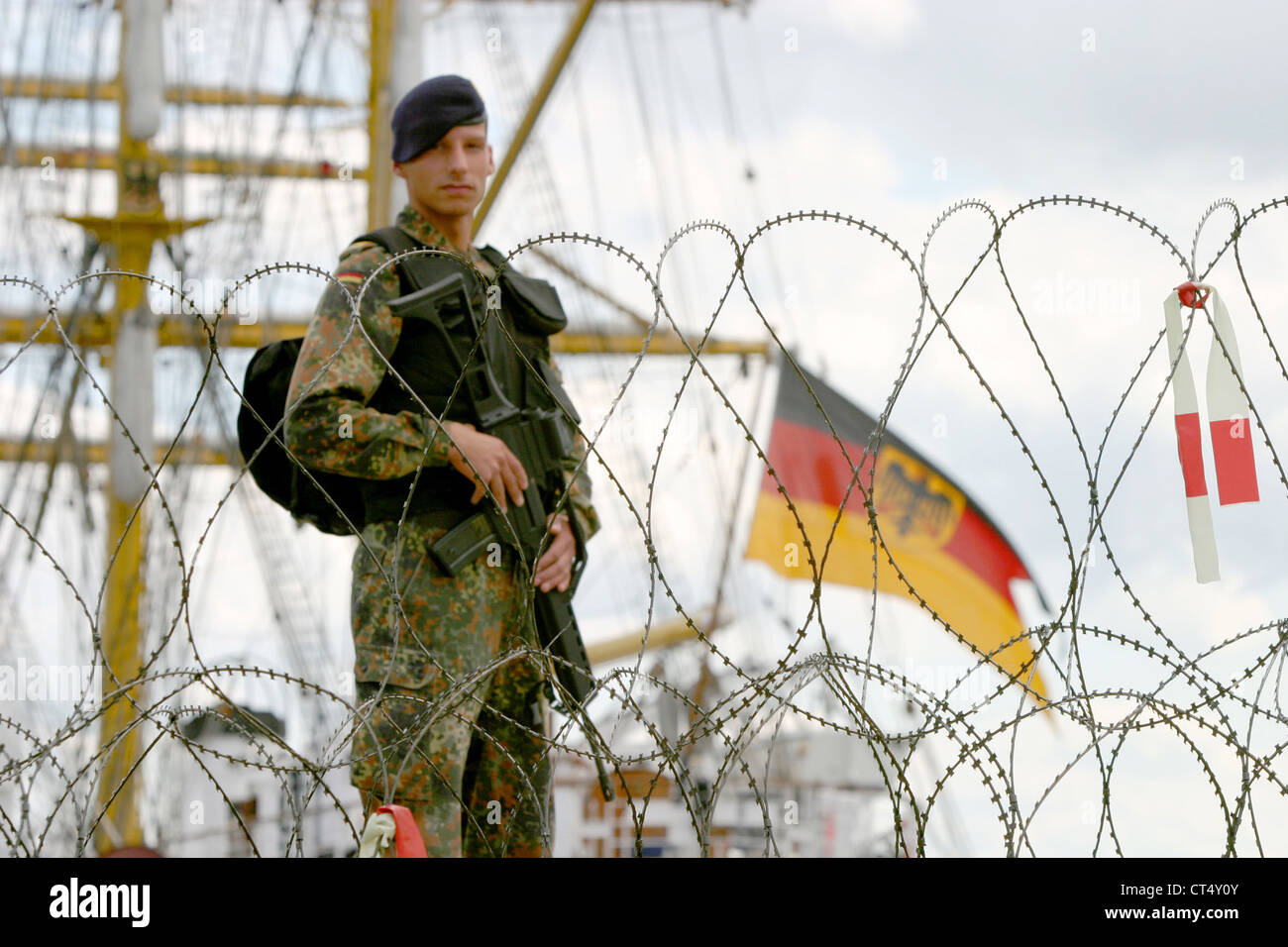 Kiel, Gorch Fock dietro al filo spinato Foto Stock