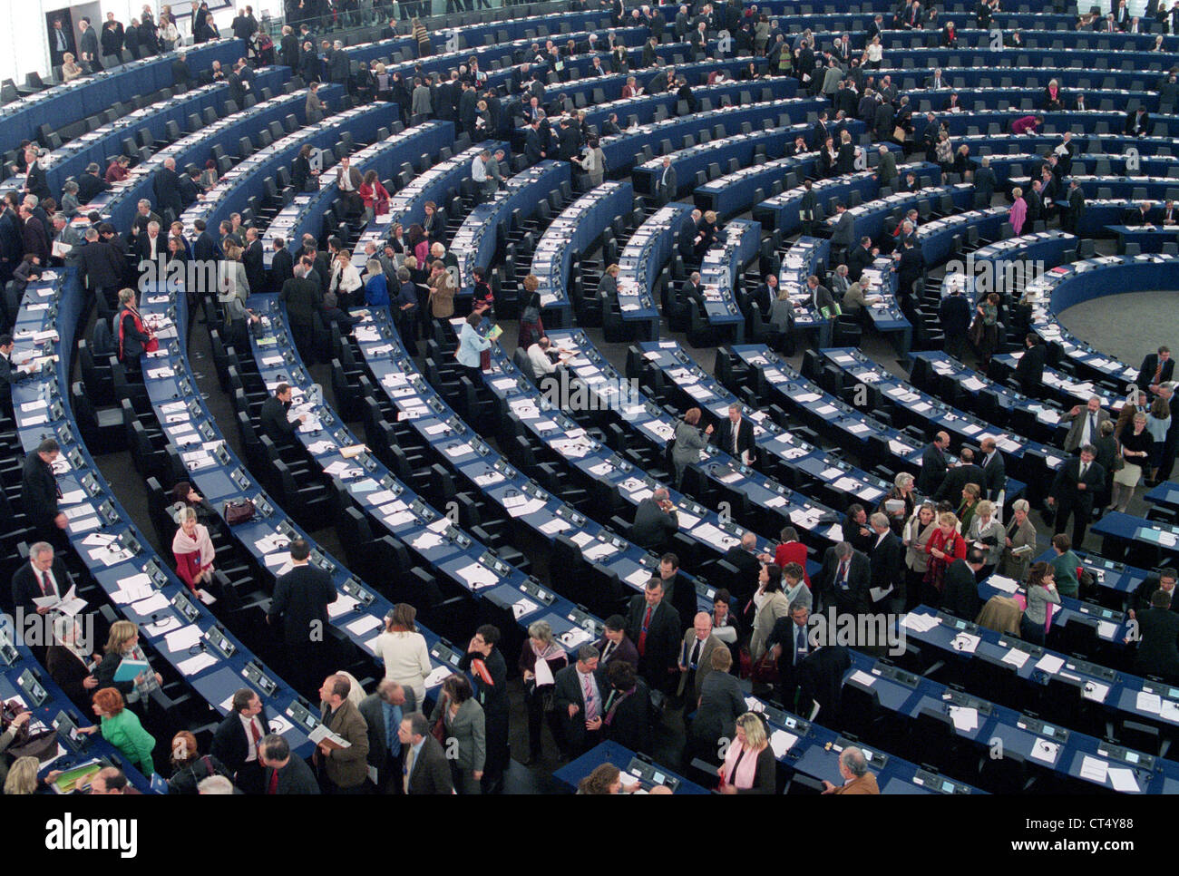 Strasburgo, lasciare i deputati del Parlamento europeo Foto Stock