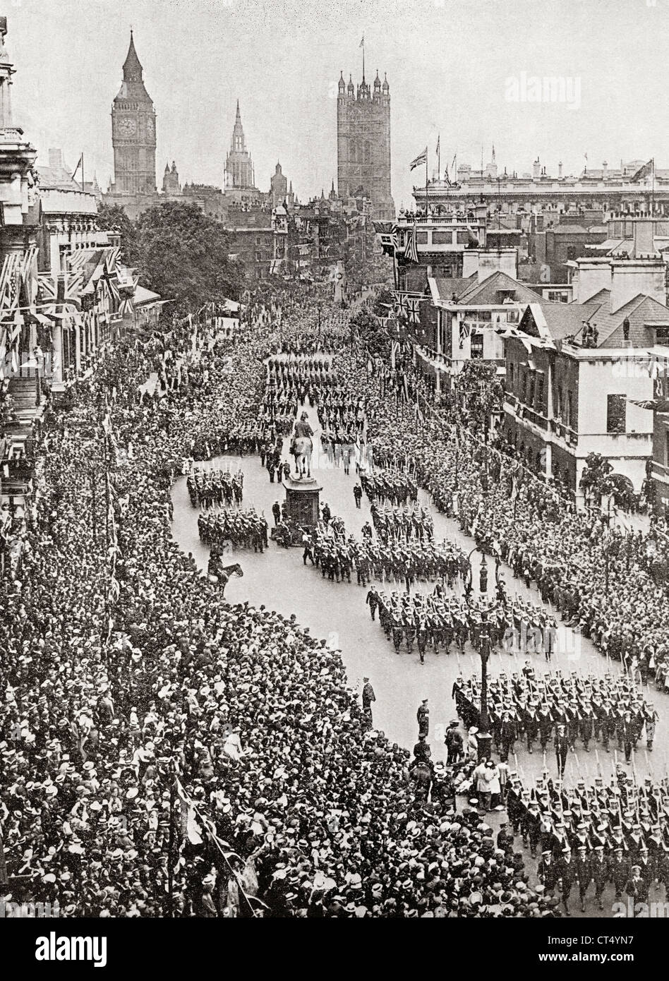 La Marina Britannica la vittoria nel marzo del luglio 19th, 1919 a Whitehall, Londra, Inghilterra per celebrare la fine della Prima Guerra Mondiale. Foto Stock