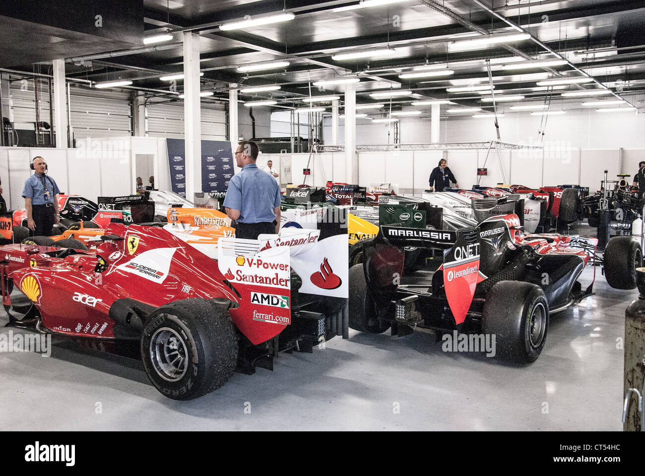 Vetture di F1, parc ferme. British Formula 1 Grand Prix, Silverstone, 2012 Foto Stock