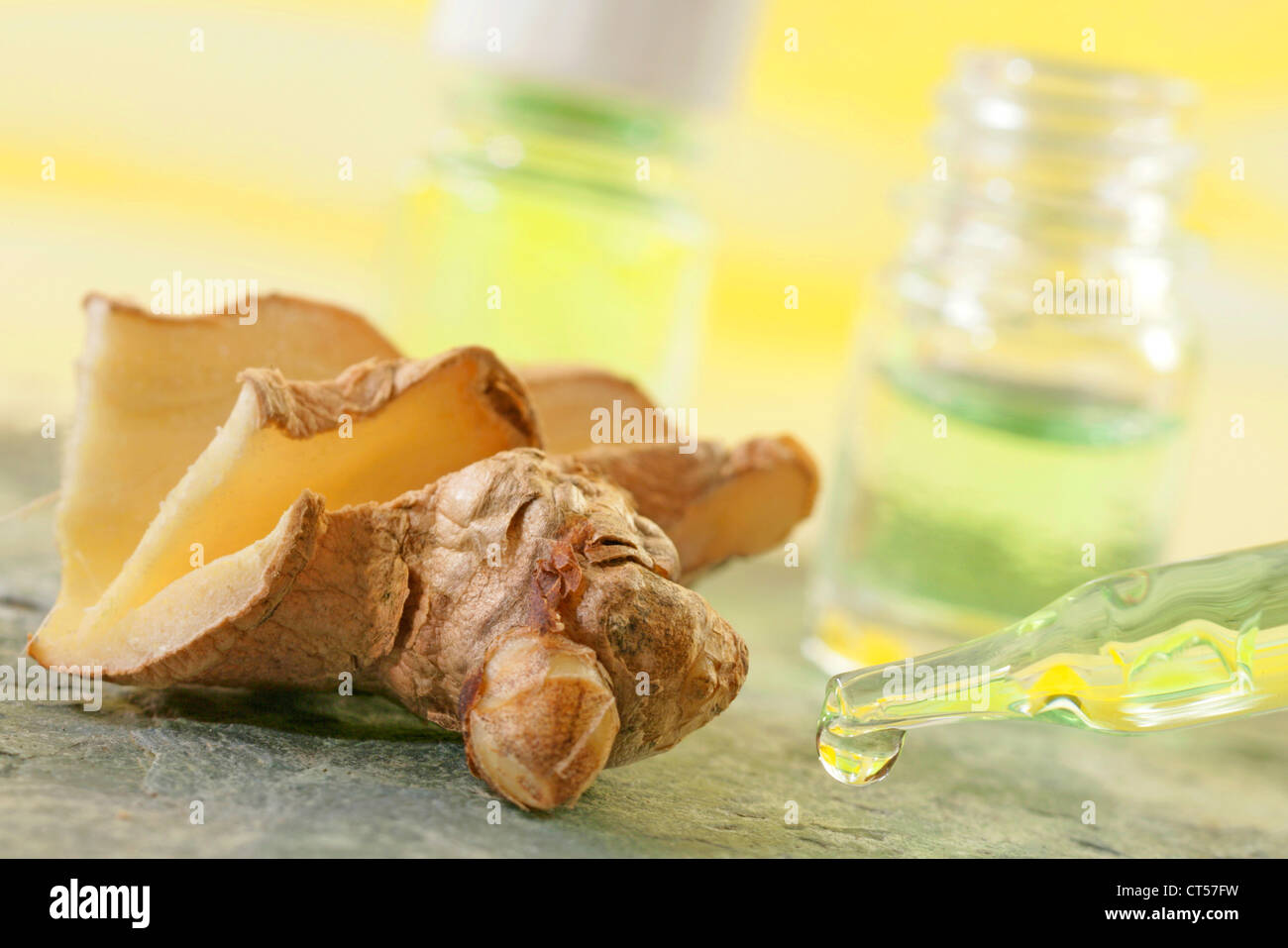 OLIO ESSENZIALE Foto Stock