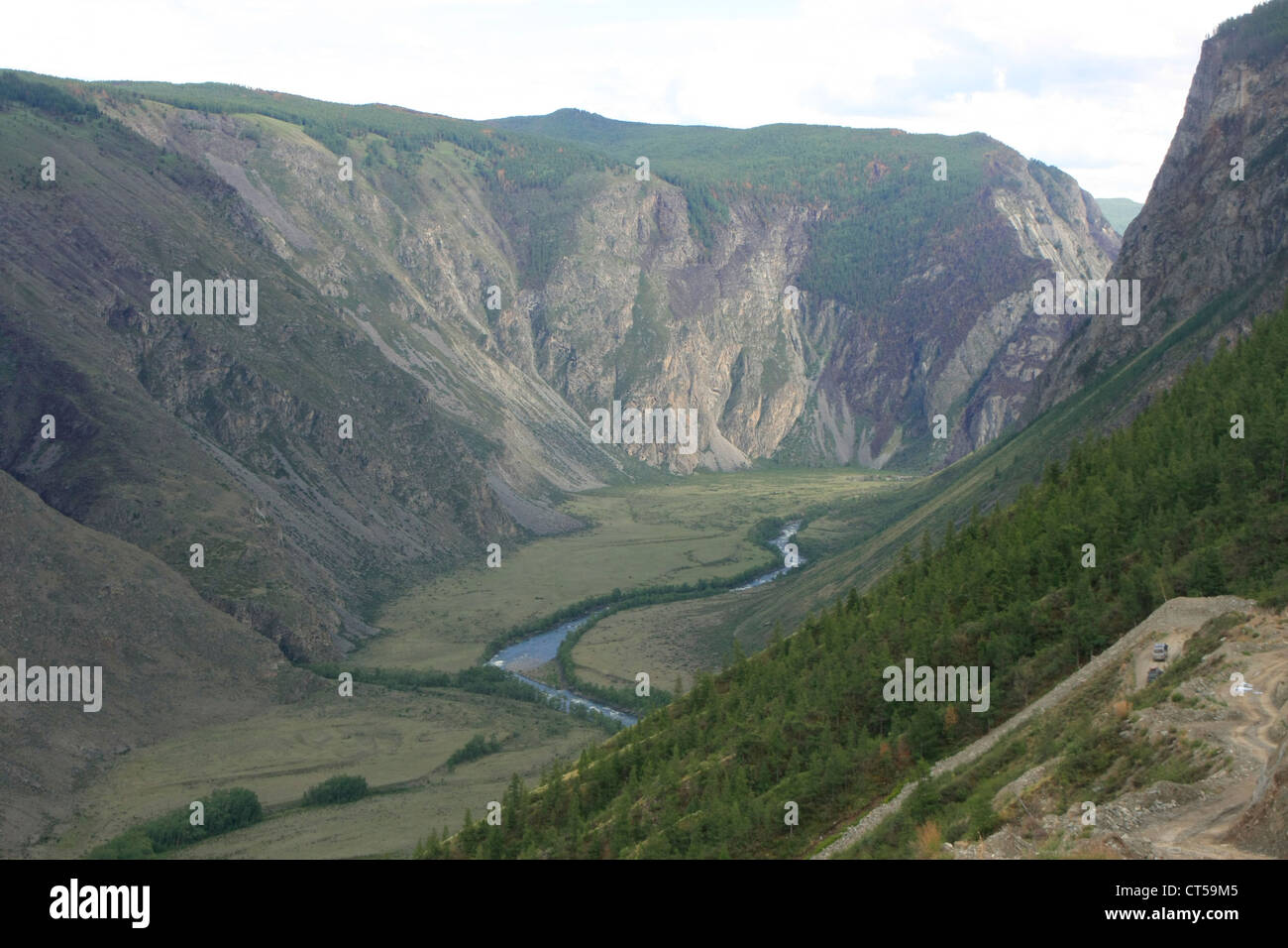Fiume Chulyshman Canyon e Katu-Yaryk pass, Altai, Siberia, Russia Foto Stock