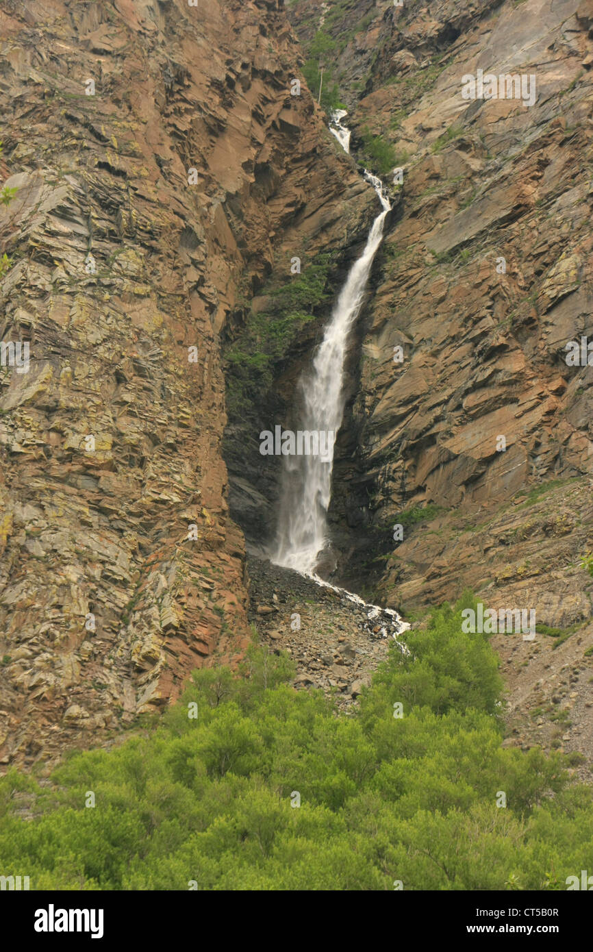 Cascata del canyon, Fiume Chulyshman Valley, Altai, Siberia, Russia Foto Stock