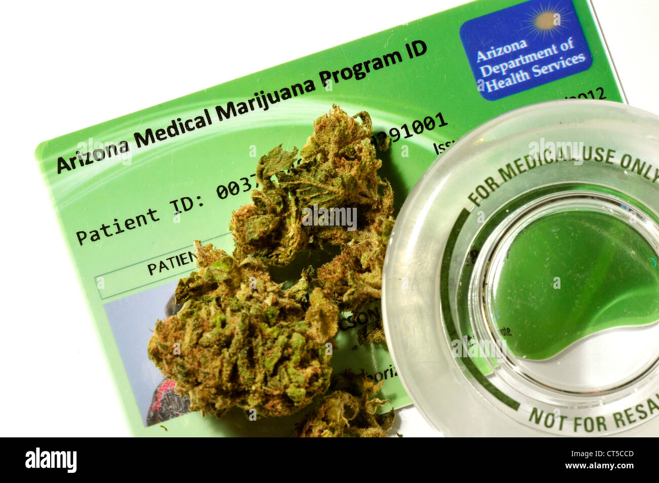 Una scheda di identificazione paziente per ottenere legalmente marijuana attraverso l'Arizona Medical Marijuana Programma, Tucson, Arizona, Stati Uniti. Foto Stock