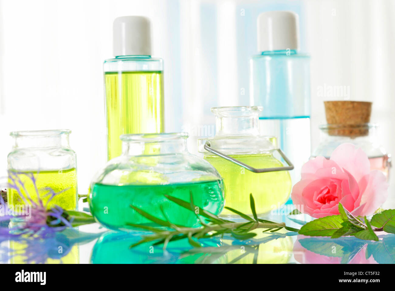 OLIO ESSENZIALE Foto Stock