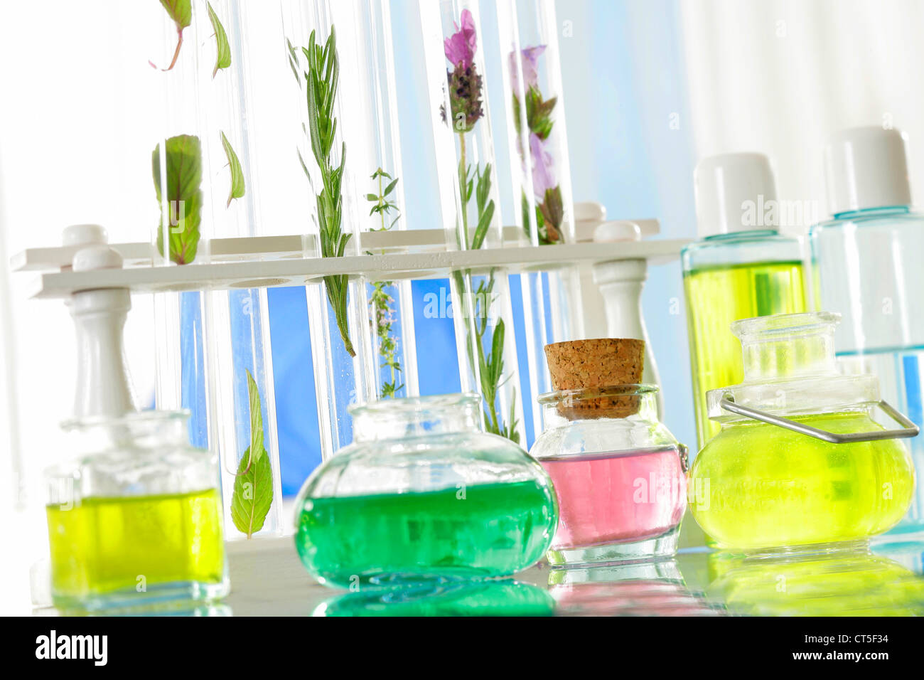 OLIO ESSENZIALE Foto Stock