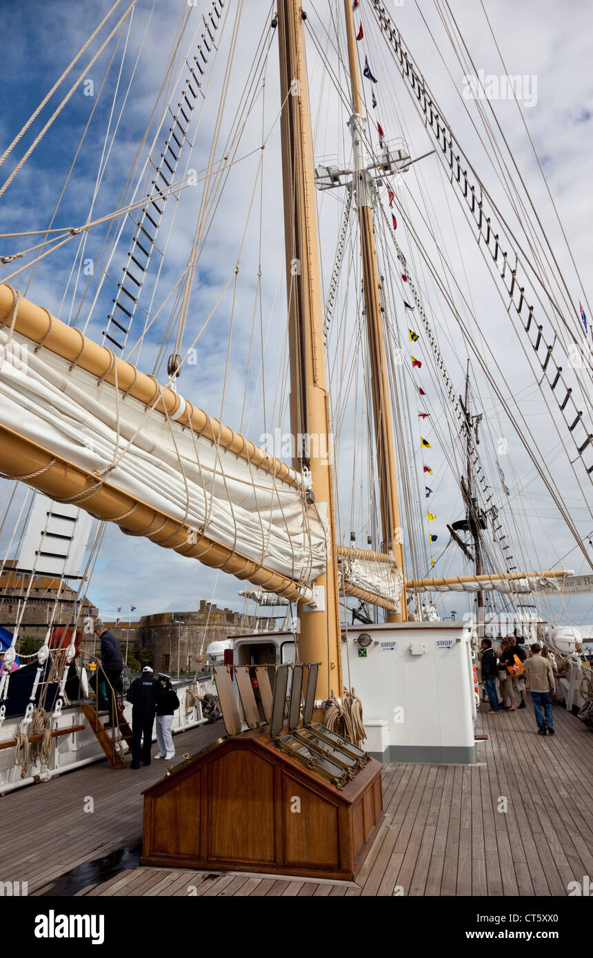 A bordo di Santa Maria Manuela, Tall navi gara 1, St Malo, Francia Foto Stock