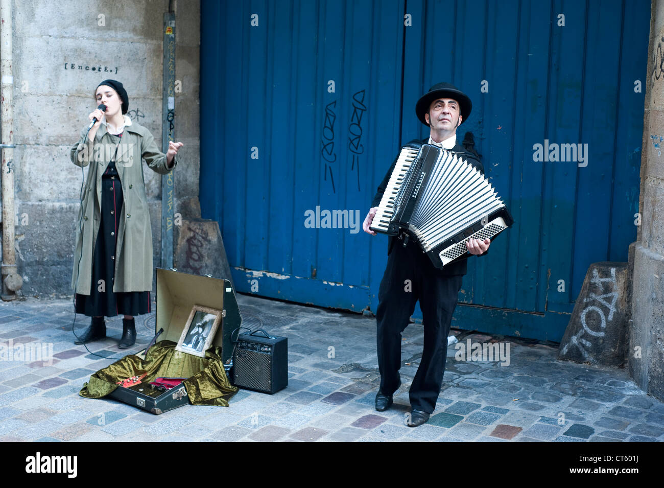 Parigi, Francia - Fete de la Musique è un festival musicale che si svolge in Francia ogni anno il 21 giugno. Foto Stock