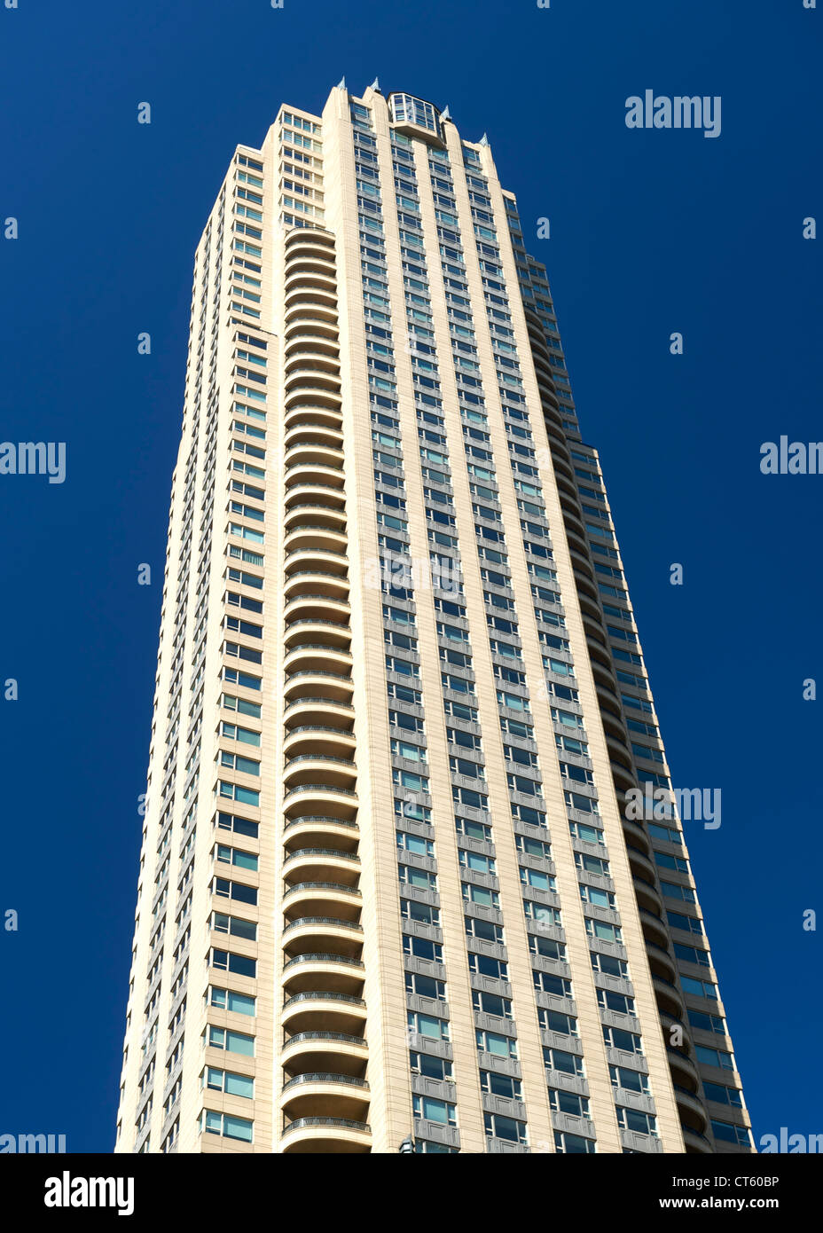 Park Tower, a 70 piani in Chicago, Illinois, Stati Uniti d'America. Foto Stock