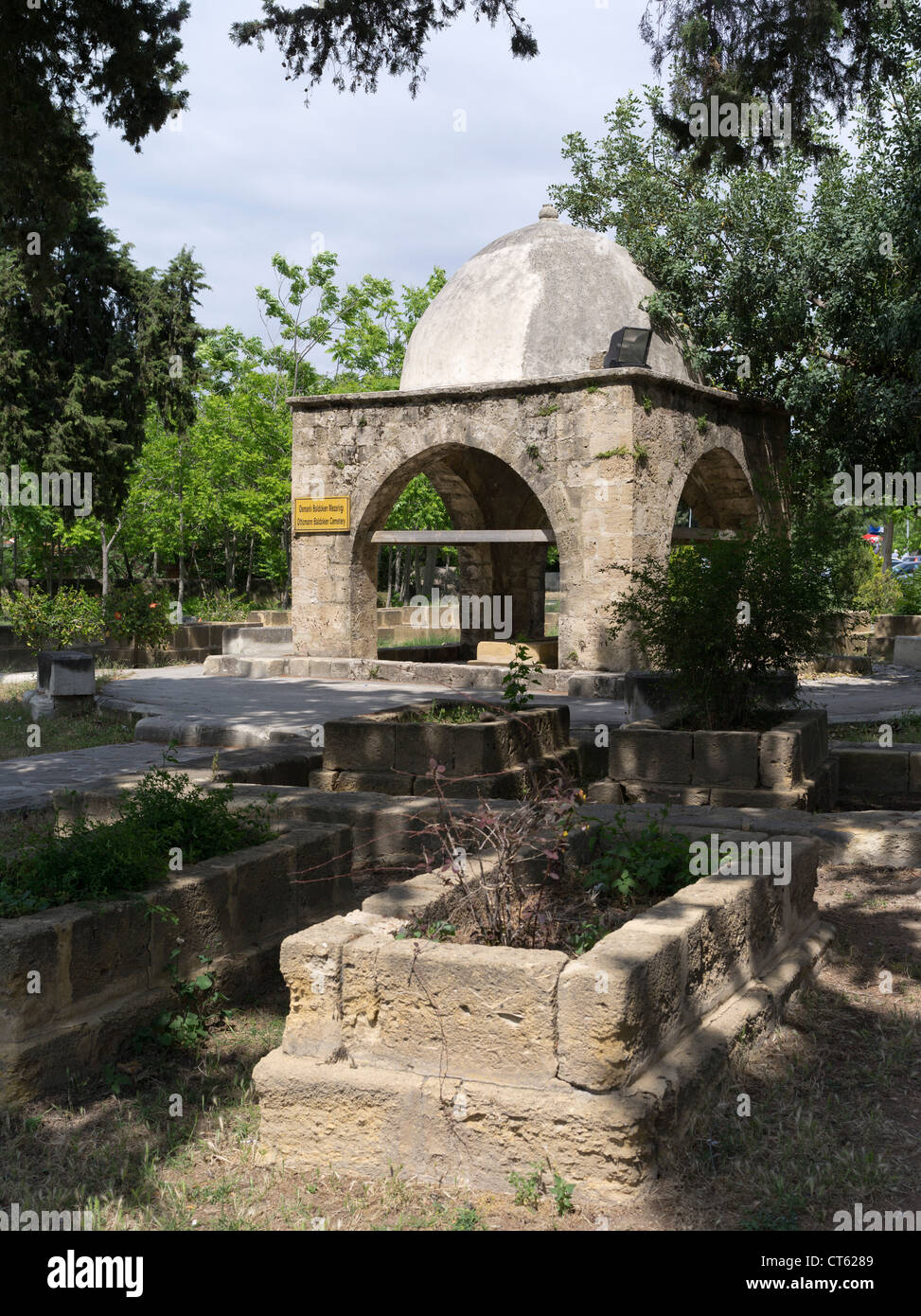 dh KYRENIA CIPRO NORD Osmanli Baldoven Cimitero Girne tombe turco cimitero cipriota Foto Stock