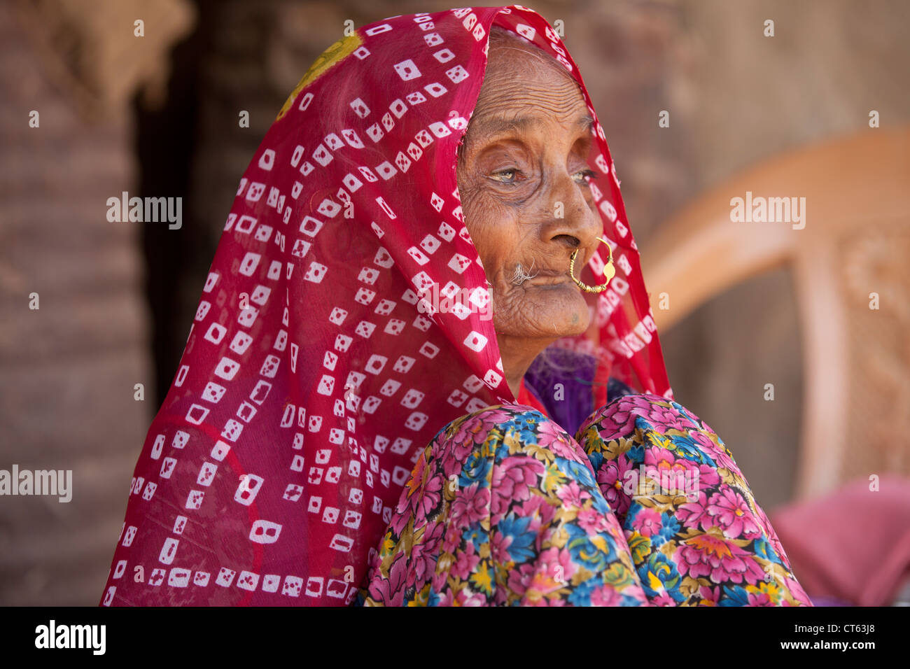 Vecchia donna Rajasthani Foto Stock