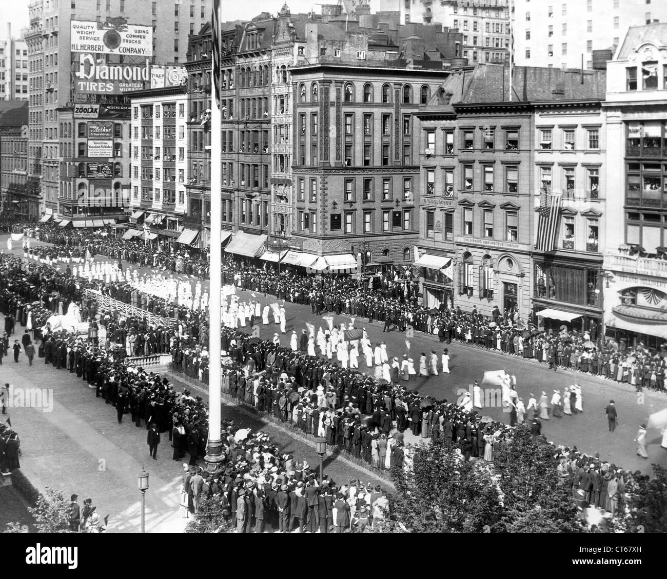 1913 Suffragette Parade, Fifth Avenue, New York City Foto Stock