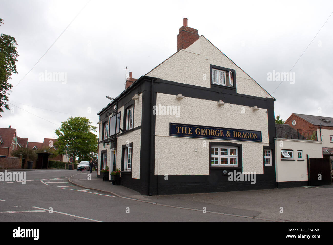 Il George & Dragon pub è in corrispondenza della stazione strada in Stoke Golding nel Leicestershire in Inghilterra nei pressi di Bosworth battlefield. Foto Stock