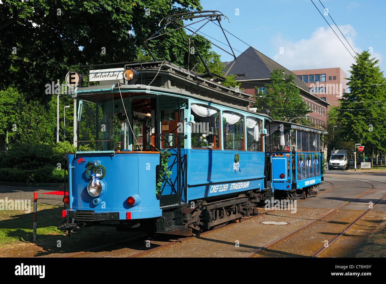 D-Krefeld, Reno, Basso Reno, Renania, Renania settentrionale-Vestfalia, NRW, nostalgia, storico tram " Blauer Enzian', museo tram, attrazione turistica, domanda di matrimonio civile anche, ufficio del registro di sistema Foto Stock