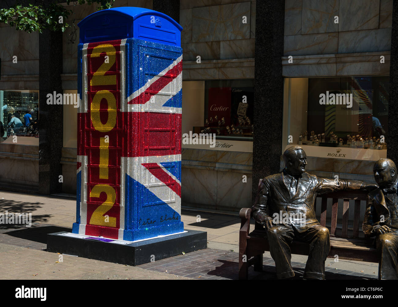 Swarovski phonebox olimpico Foto Stock