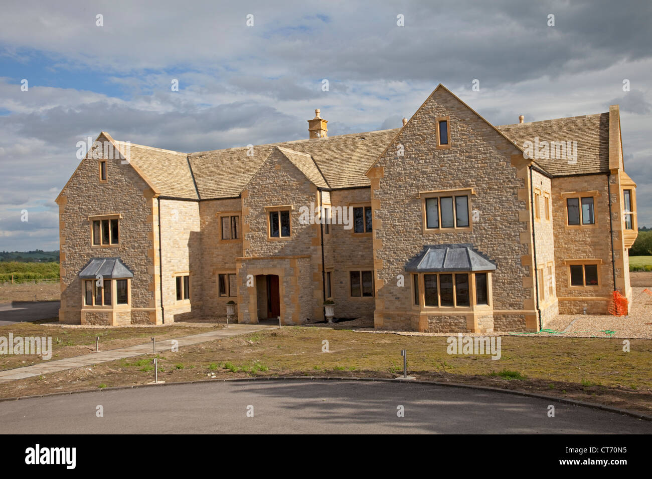 Un nuovo grande tradizionale Cotswold stone house in aperta campagna vicino Ilmington Warkwickshire REGNO UNITO Foto Stock