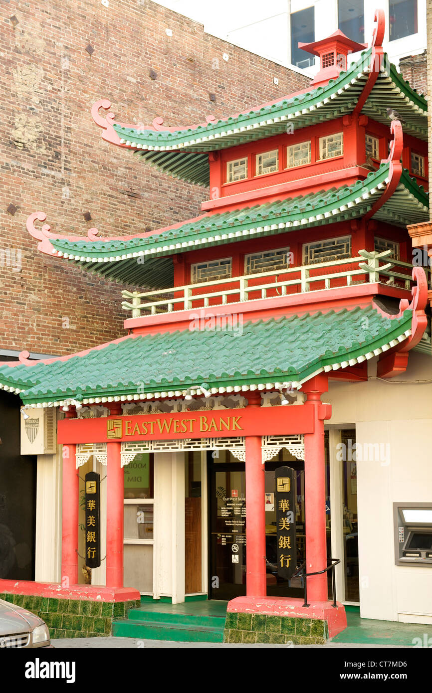 Banca del Cantone (East West Bank) edificio nella Chinatown di San Francisco, California, Stati Uniti d'America. Foto Stock