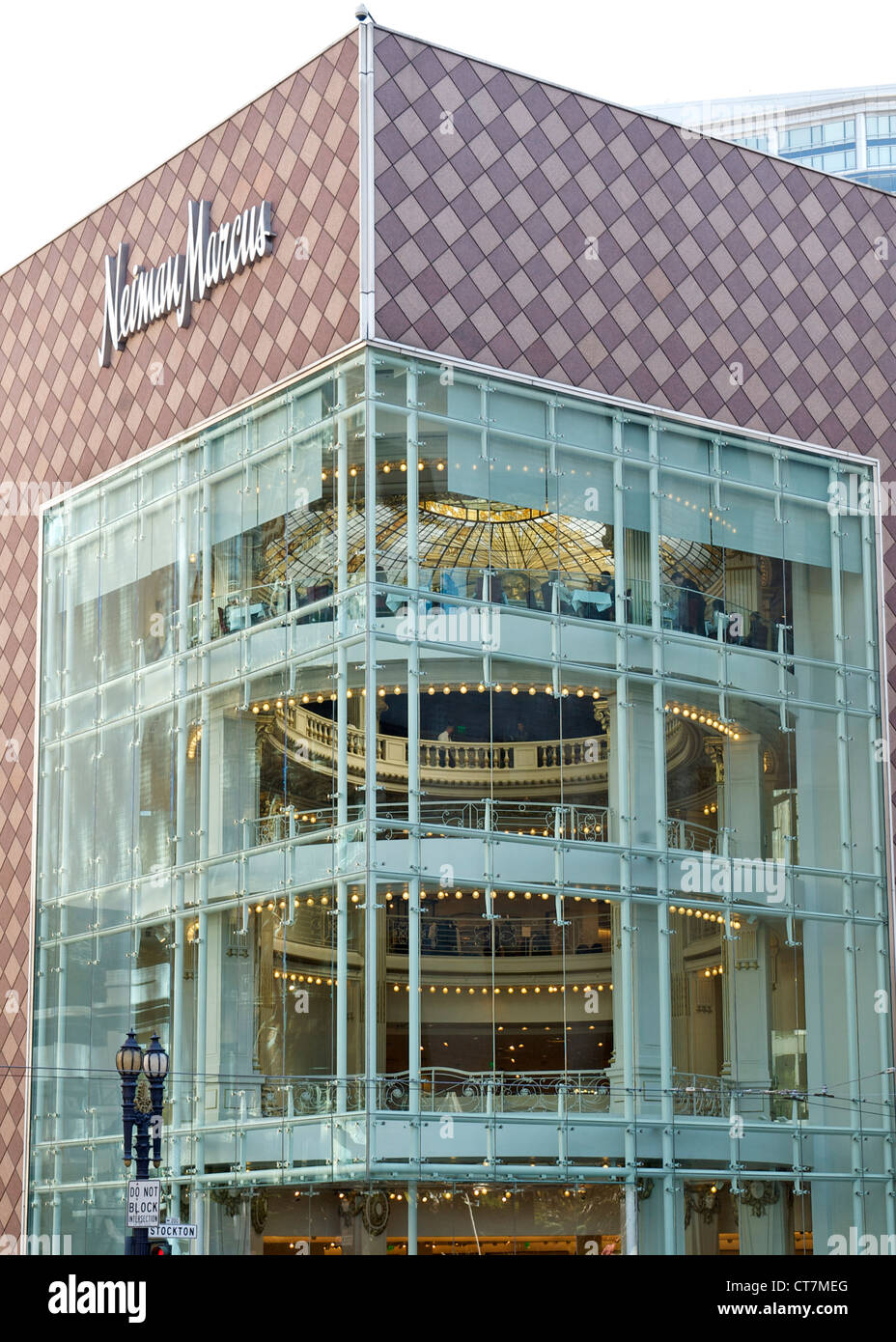 Il Neiman Marcus store sul sito dell'antica città di Parigi Merci secche società a San Francisco, California, Stati Uniti d'America. Foto Stock