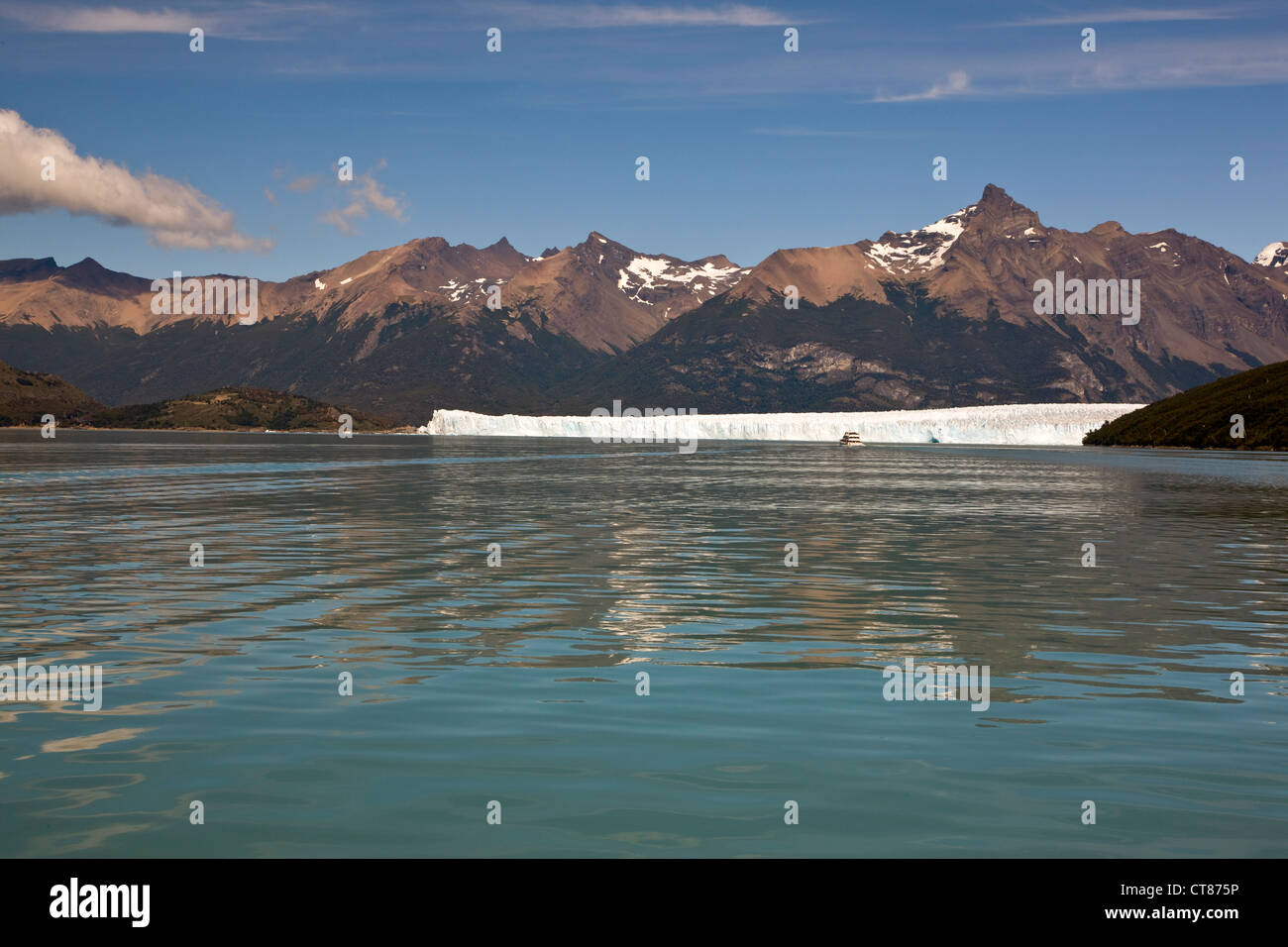 Parete Nord del Glaciar Moreno dal Canal de los Tempanos nel Lago Argentino Foto Stock