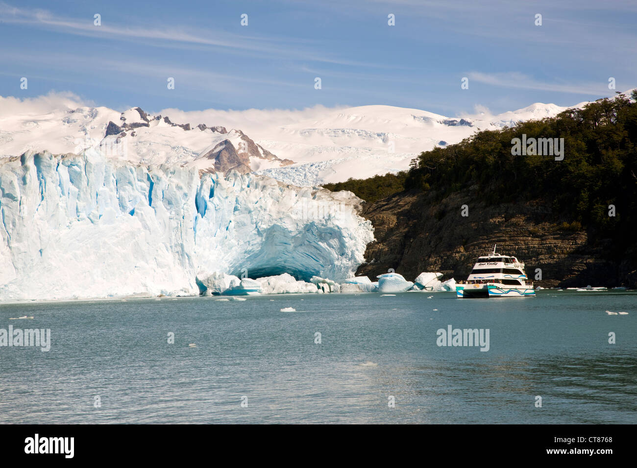 Parete Nord del Glaciar Moreno dal Canal de los Tempanos nel Lago Argentino Foto Stock