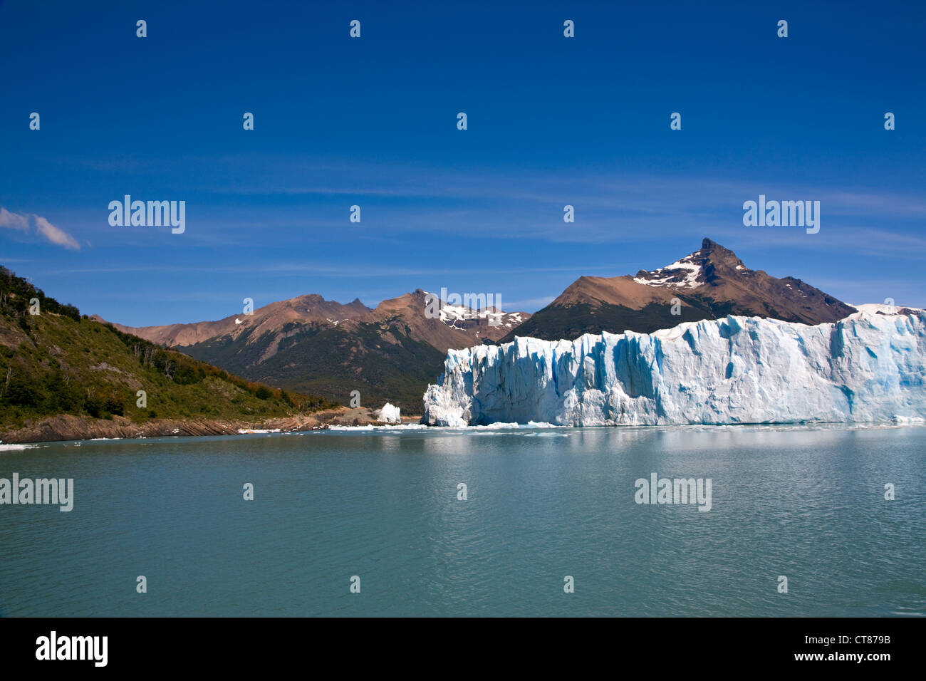 Parete Nord del Glaciar Moreno dal Canal de los Tempanos nel Lago Argentino Foto Stock