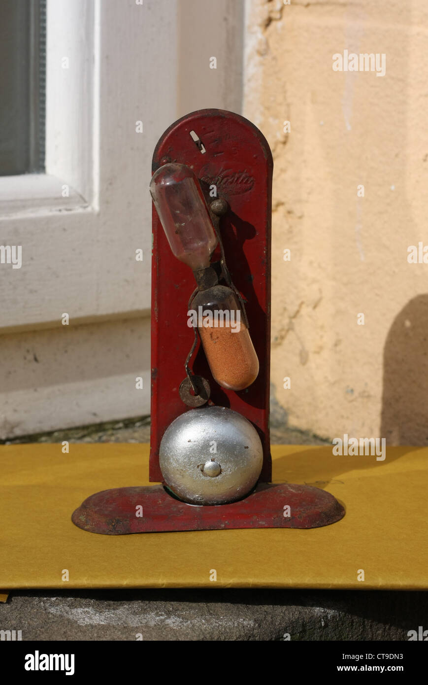 Vecchio temporizzatore dell'uovo Foto Stock