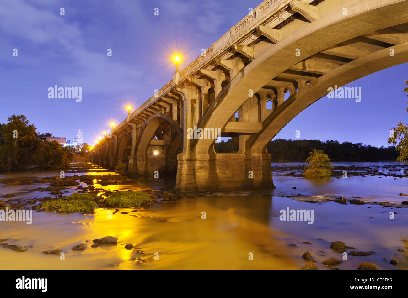 Gervais Street Bridge a Columbia nella Carolina del Sud, Stati Uniti d'America. Foto Stock
