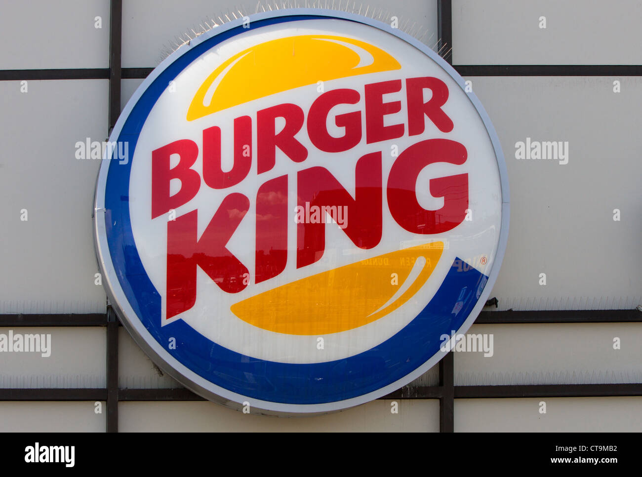 Il logo di una catena di fast food Burger King Foto Stock
