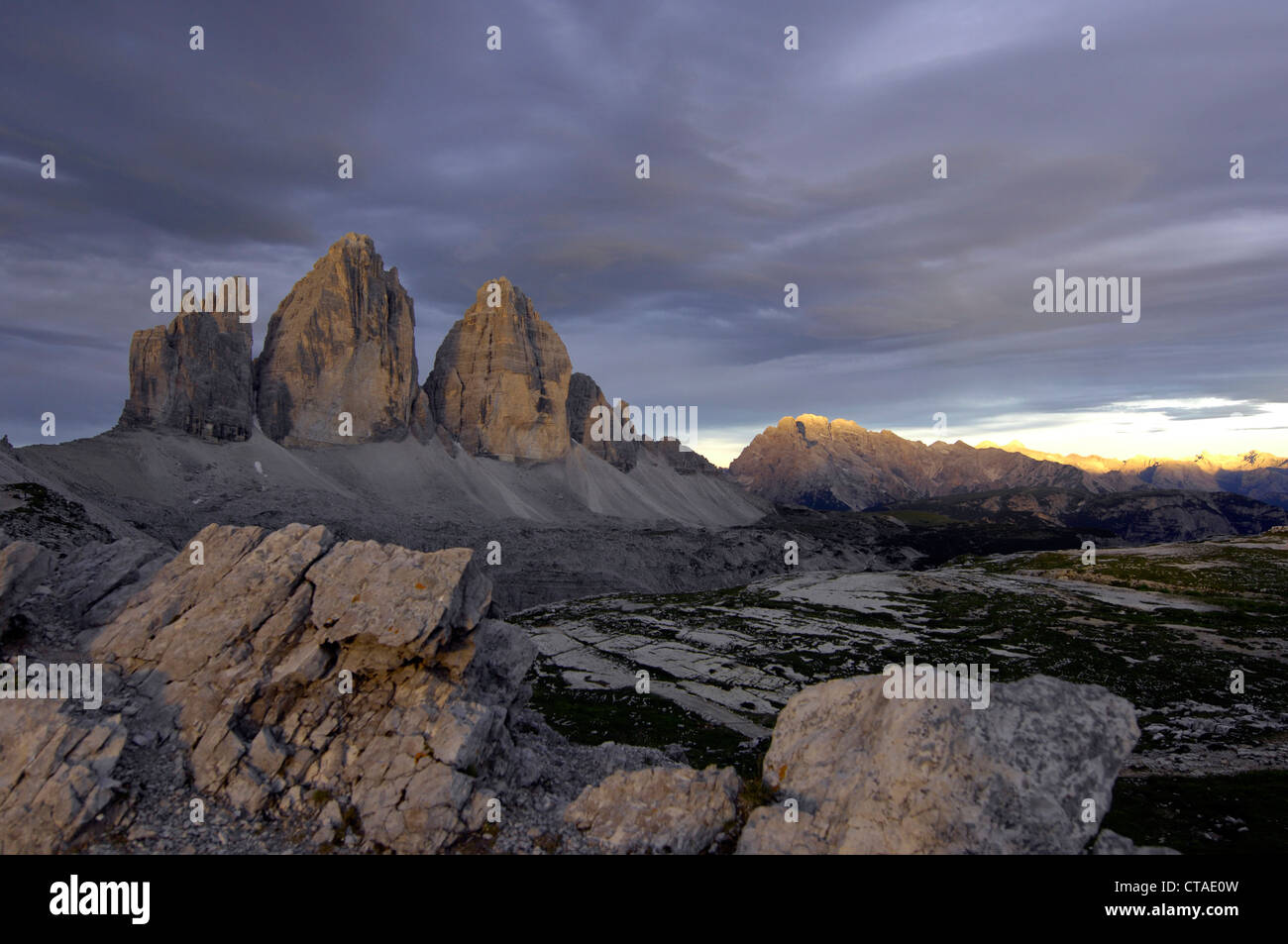 Tre Cime di Lavaredo, Dolomiti di Sesto, UNESCO sito Natura, Dolomiti, Alto Adige, Trentino Alto Adige, Italia Foto Stock