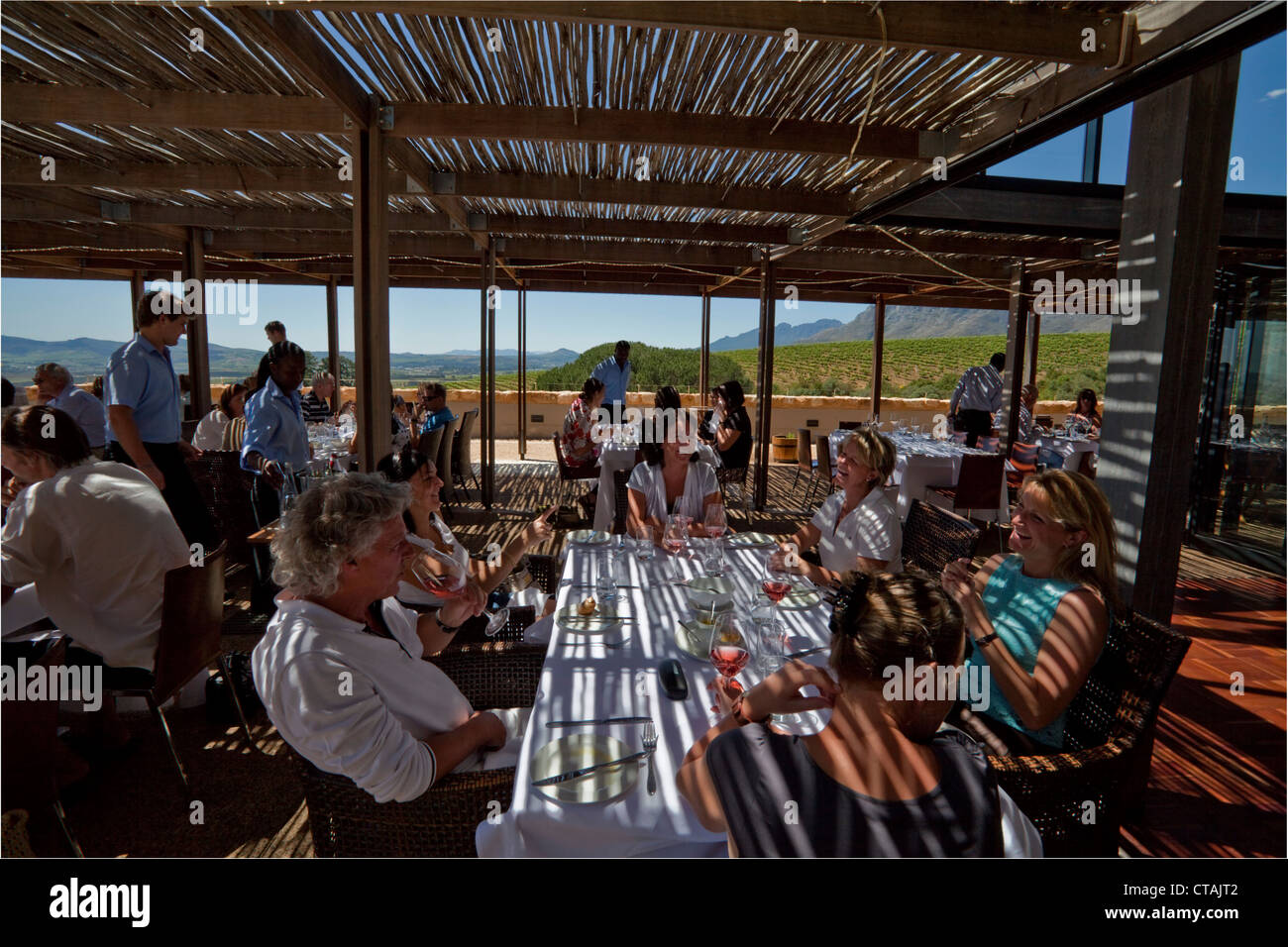 La terrazza del ristorante custode di picco, Stellenbosch, Kapstadt, Western Cape, Sud Africa Foto Stock