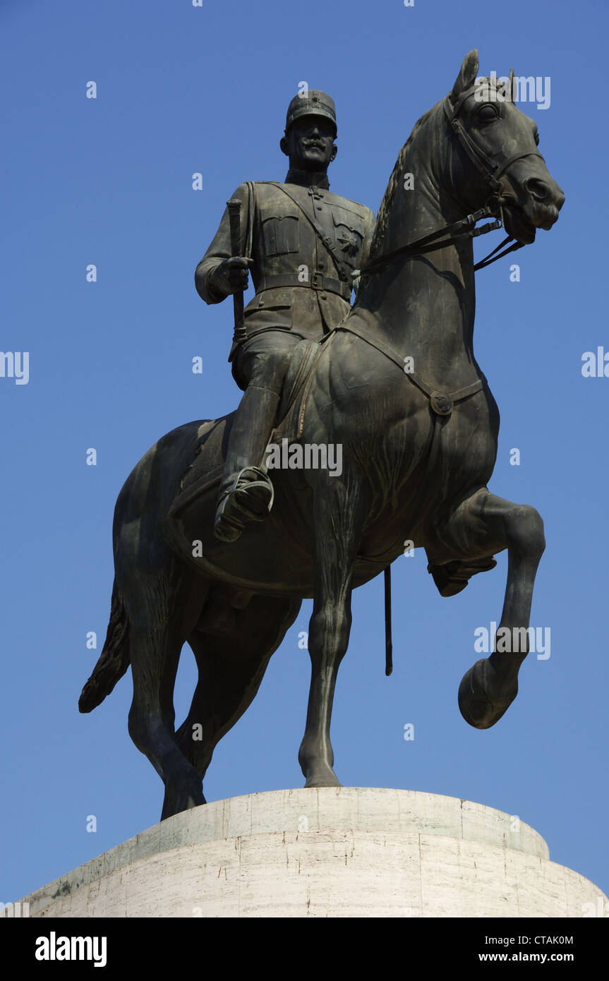 Costantino I (1868-1923). Re di Grecia. Statua equestre. Areos Park. Atene. La Grecia. Foto Stock