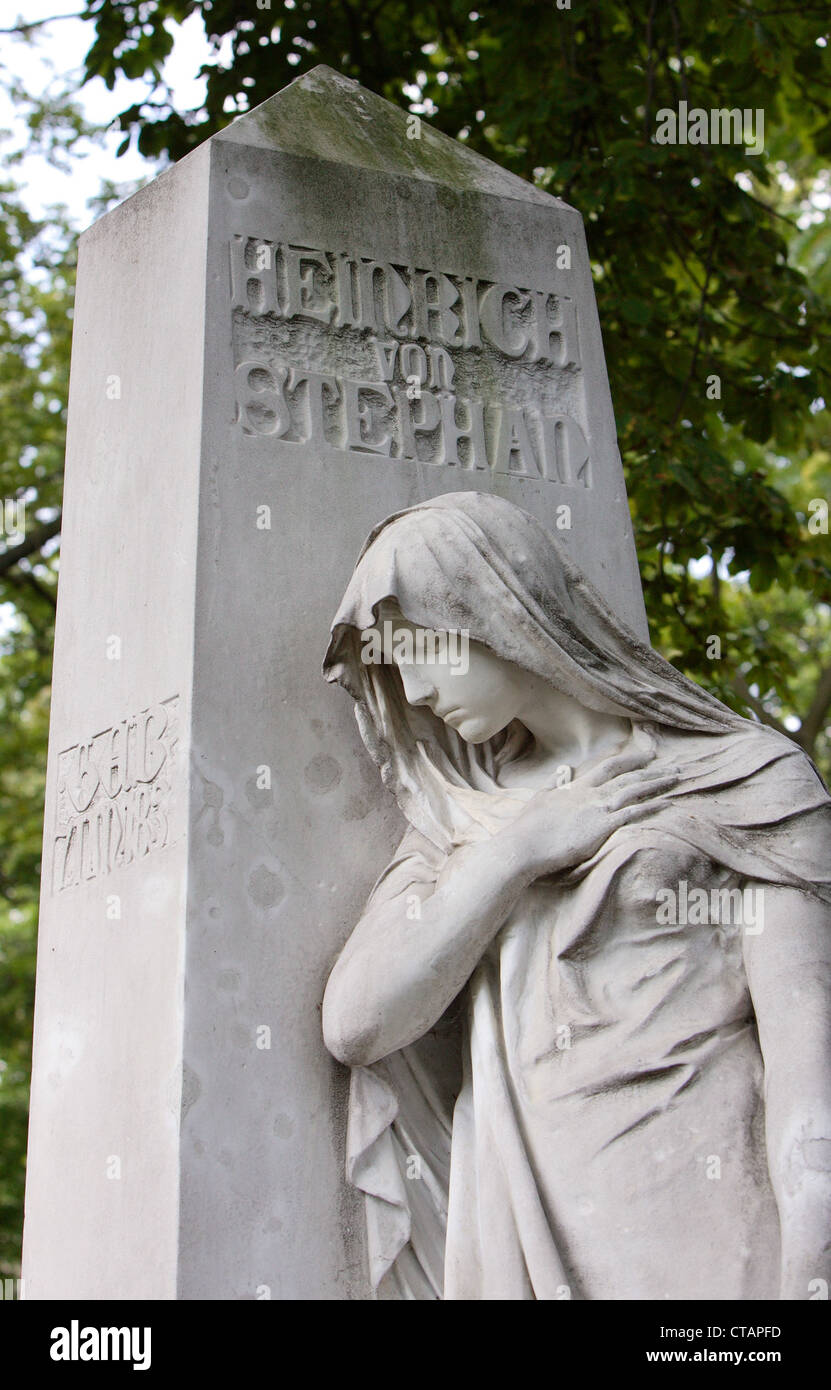 Berlino, la tomba di Heinrich von Stephan Foto Stock