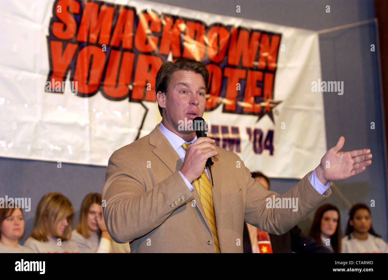 La superstar WWE Smackdown e il tuo voto! Sedia Bradshaw parla a un Smack giù il vostro voto! News conferenza a Washington lunedì Foto Stock