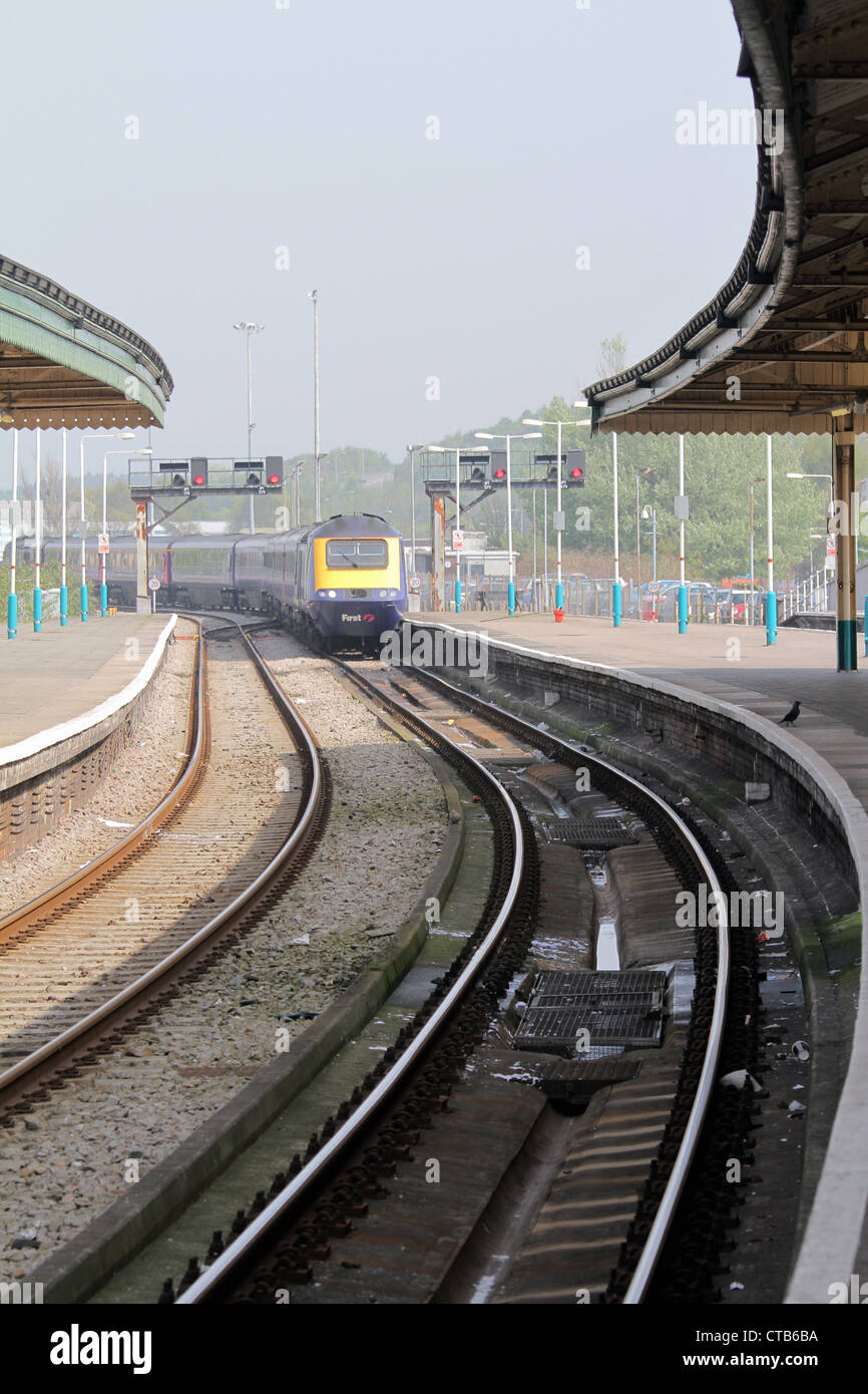 Un 125 InterCity British Rail, primo grande Western Londra a Swansea treno arrivando a Swansea stazione ferroviaria, Galles del Sud Foto Stock