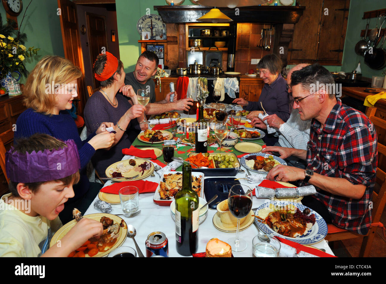 Tradizionale cena di Natale per la famiglia, Cumbria Regno Unito Foto Stock