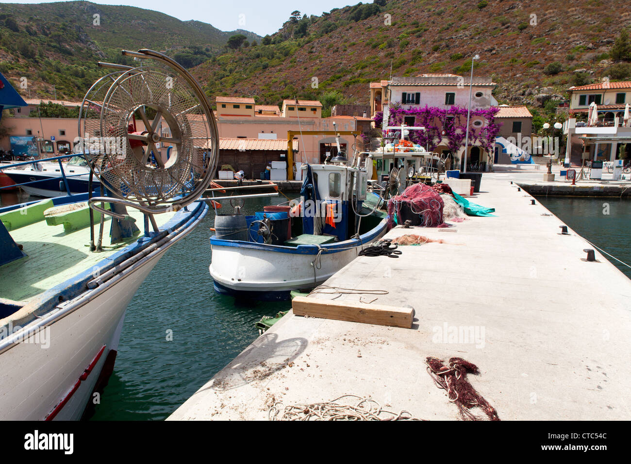 Nuovo molo per barche da pesca a Isola di Capraia, Arcipelago Toscano, Italia. Foto Stock