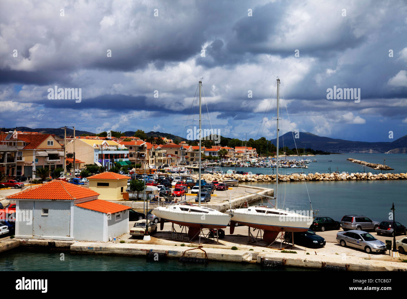 Kefalonia isola greca Grecia, porto per traghetti porto marina porto Foto Stock