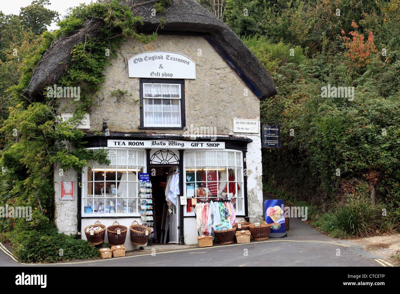 4114. Old English Tea Rooms, Godshill, Isle of Wight, Regno Unito Foto Stock