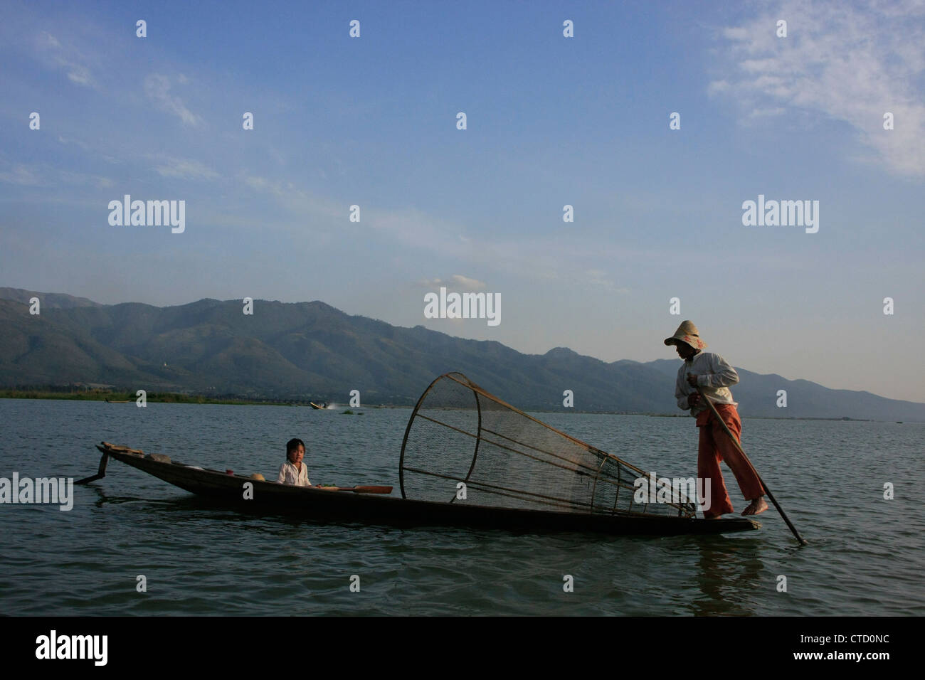 Lago Inle pescatore, stato Shan, Myanmar, sud-est asiatico Foto Stock