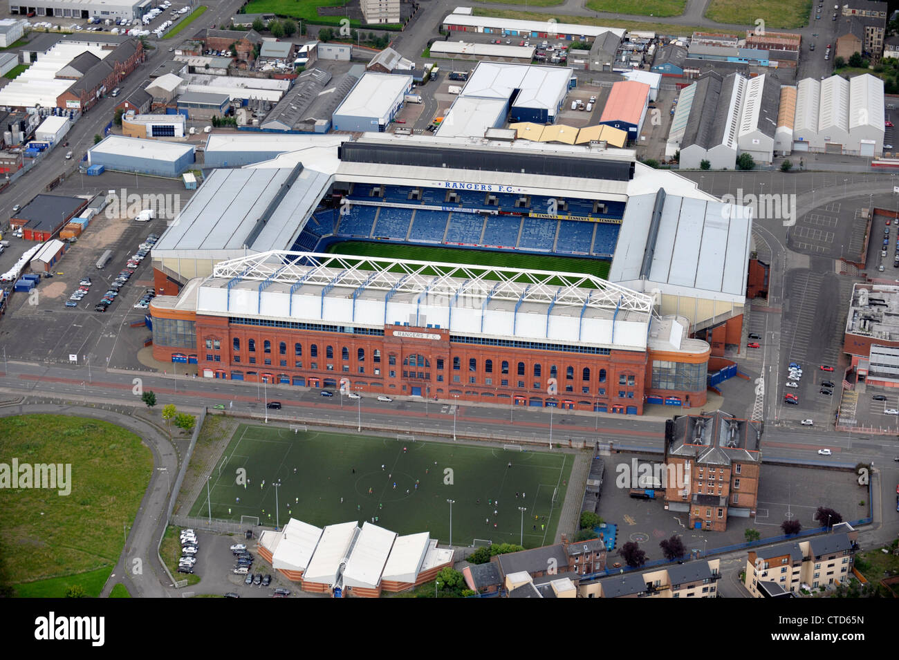 Vista aerea del Ibrox Stadium casa Rangers FC football club. Foto Stock