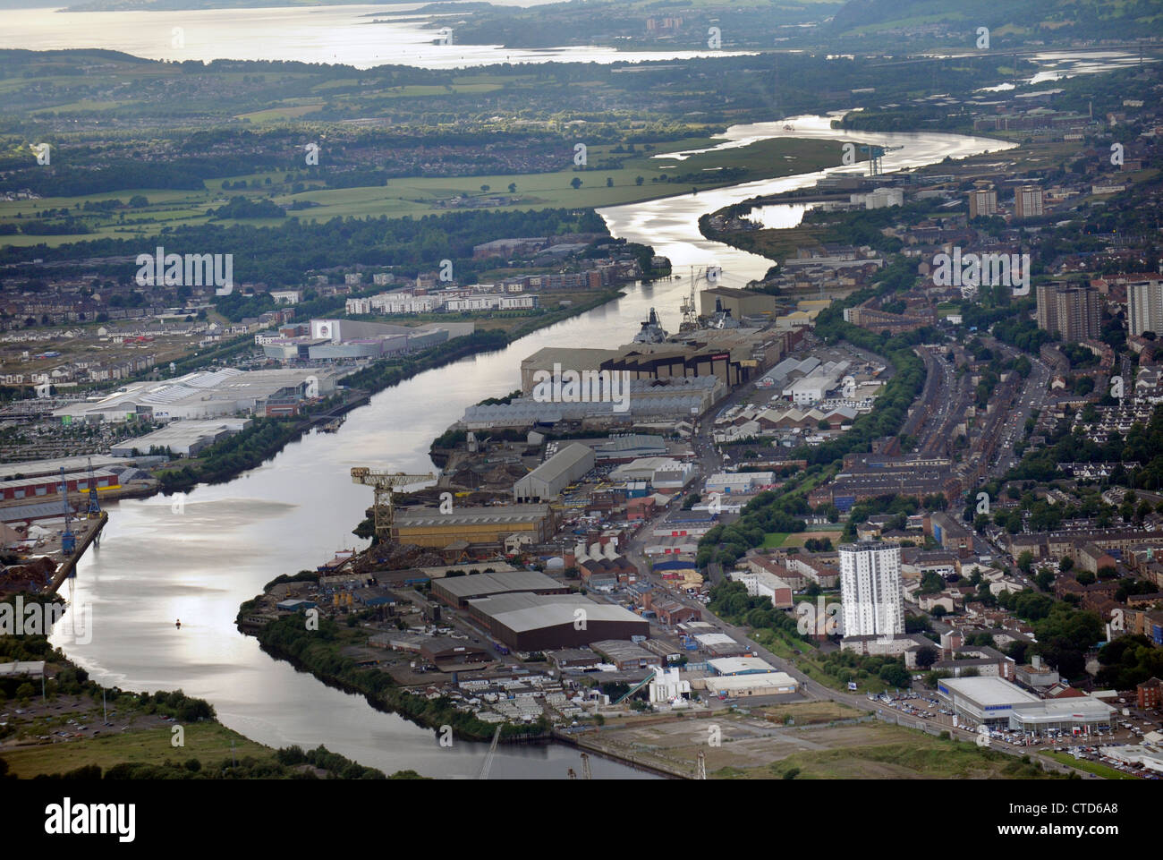 Vista aerea del settore della costruzione navale in Glasgow guardando giù il fiume Clyde. Foto Stock