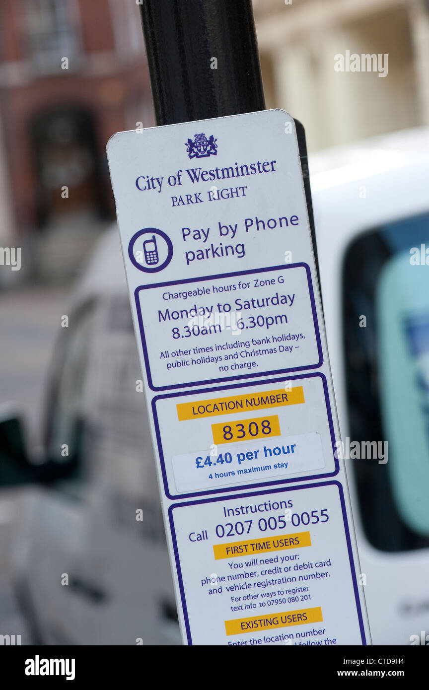 City of Westminster Park proprio segno su una lampada posta a Londra, Inghilterra. Foto Stock