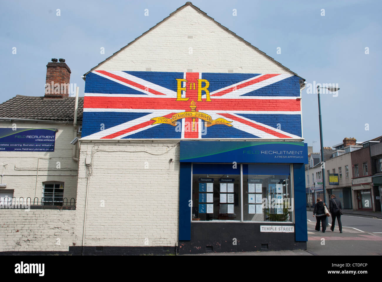 Royal Giubileo murale in Temple Street, Swindon Foto Stock
